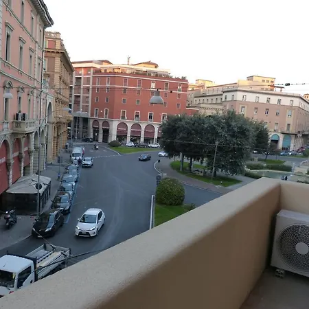Apartment Piazza Dei Martiri *