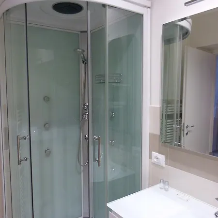Piazza Dei Martiri Apartment Bologna