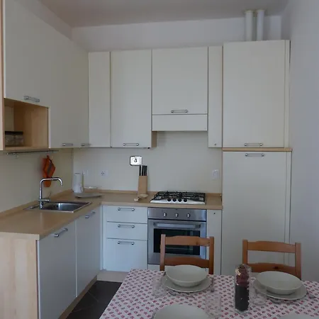 Piazza Dei Martiri Apartmán *