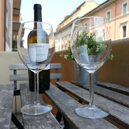 Apartament Piazza Dei Martiri Bolonia