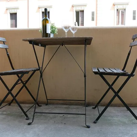 Piazza Dei Martiri *