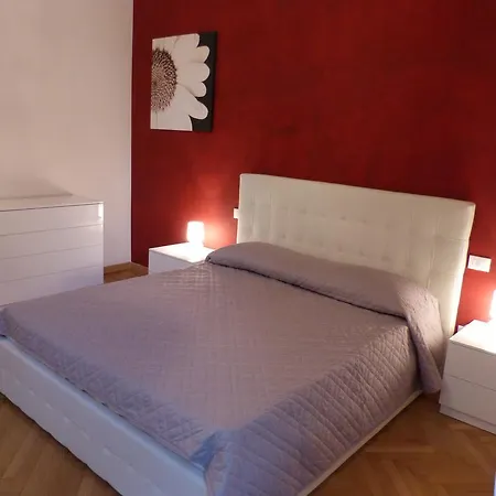 Piazza Dei Martiri Apartament Bolonia