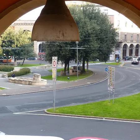 Piazza Dei Martiri Bolonia